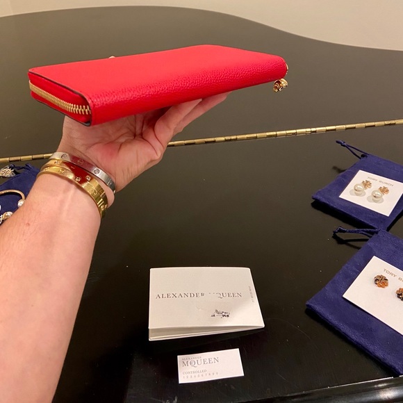 NWT Rare authentic luxury classic Alexander McQueen pebbled leather Wallet - Picture 10 of 17